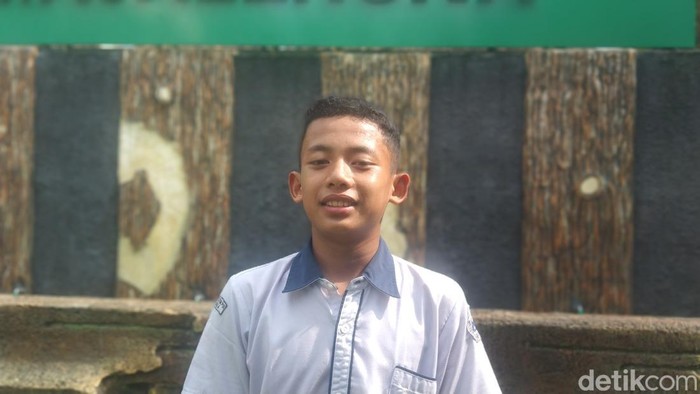 Ziddan Mulki Akbar.