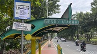 Komisi Nasional Hak Asasi Manusia (Komnas HAM) mendapatkan informasi bahwa gas air mata yang ditembakkan polisi saat Tragedi Kanjuruhan adalah gas air mata yang sudah kedaluwarsa. Berdasarkan informasi yang didapat Komnas HAM, gas air mata itu dibikin tahun 2016 dan kedaluwarsa pada 2019. Satu hal yang sudah dipastikan oleh Komnas HAM, gas air mata berperan vital dalam tragedi 1 Oktober 2022 di Malang, Jawa Timur. Peristiwa tersebut mengakibatkan setidaknya 131 orang meninggal dunia dan ratusan orang lainnya luka-luka.