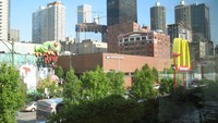 Diposisi ke-4 ada The Rock N Roll McDonalds di Chicago, Amerika Serikat. Sebelum renovasi pada 2005, McD ini mampu menampung hingga 300 kursi. Dok. wikimedia.org