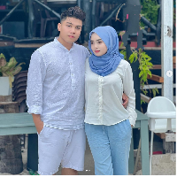 Sosok Anes Ayuni Osman sebelumnya juga pernah viral karena menikah di usia muda. Wanita berusia 19 tahun itu sudah memiliki seorang suami dan anak. Foto: Dok. Instagram ayunieso_