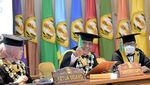 Momen Atalia Bu Cinta Lulus Sidang Doktor dengan Predikat Cumlaude