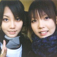 Seperti inilah sosok Chie dan Chika sebelum operasi plastik. Fitur wajah mereka sangat berbeda dari sekarang. Foto: Twitter