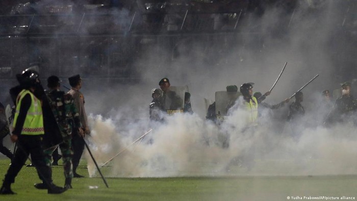Efek Gas Air Mata Kedaluwarsa Menurut Ahli Diungkap Polri