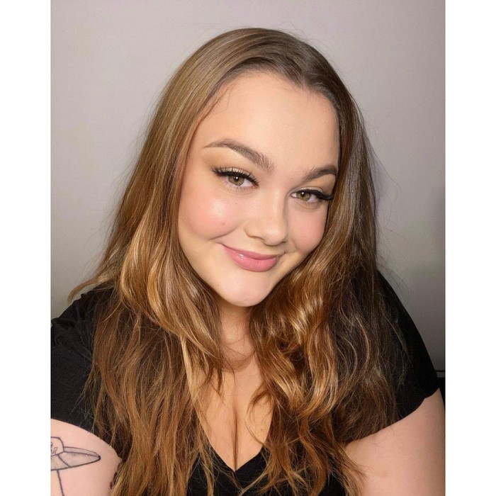 Ellie Nash Potret Wanita Benci Payudaranya 'Big Size', Rela Dipangkas 6 Kg
