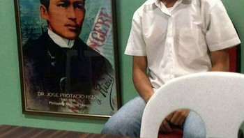 Ya tidak beda jauh lah wajahnya dengan di lukisan. Foto: Bored Panda