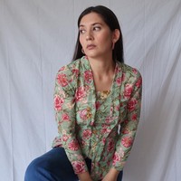 Gaya Hannah Al Rashid menuai pujian dari para netizen. Banyak yang memuji penampilannya cantik, ada pula yang ingin mencoba memadukan kebaya dan celana panjang seperti istri Nino Fernandez ini. Foto: Instagram/@hannahalrashid