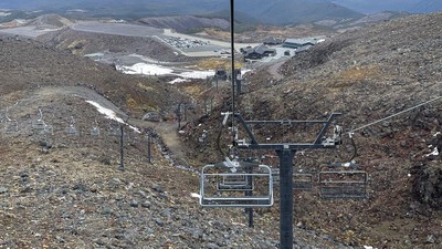 Sungguh Ironis! Arena Ski Selandia Baru Malah Kehilangan Salju