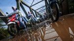 Jembatan Rusak Diterjang Banjir Bandang di Lebak