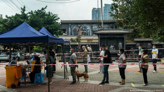 Kasus Covid-19 Meningkat di Shanghai dan Beberapa Kota Besar di Cina