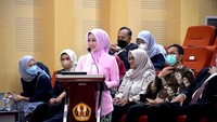 Atalia menorehkan prestasi gemilang pada jenjang pendidikannya kali ini. Ia lulus usai mempertahankan disertasi berjudul Pengaruh Pengembangan Program Komunikasi Instruksional Sekolah Nonformal Sekoper Cinta Terhadap Perilaku Peserta Didik di Provinsi Jawa Barat.