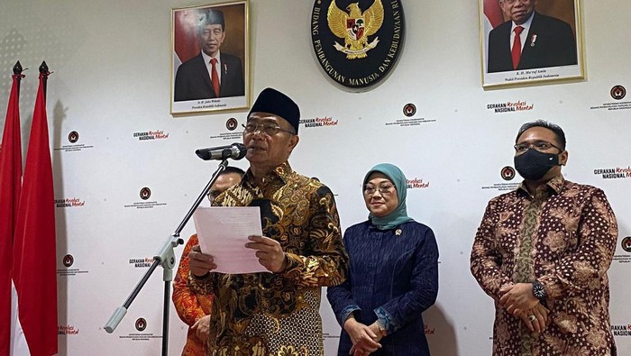 Konferensi pers Libur Nasional di Kemenko PMK (Karin Nur Secha/detikcom)