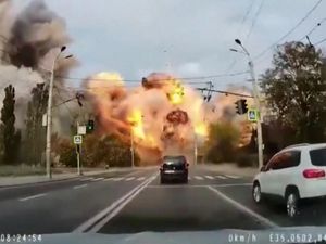 Detik-detik Rudal Rusia Hantam Dnipro Ukraina