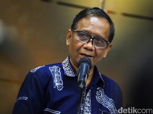 Mahfud Nyerah Ditantang Debat Jumhur Hidayat: Biar Ngabalin Saja