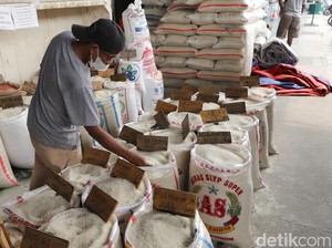 Harga Barang Naik! Mulai Beras, Telur, hingga BBM