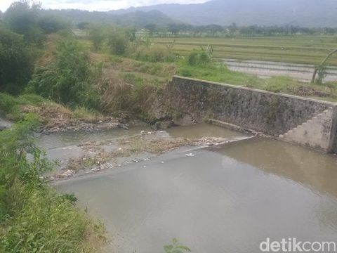 Pantauan terkini, Selasa (11/10/2022), usai banjir merendam wilayah Desa Jimbung, Kalikotes, Klaten.