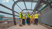 Nah kalau jembatan layang yang menghubungkan Gedung Poins Square dengan stasiun MRT Lebak Bulus ini didukung dengan Kawasan Simpang Temu, penataannya dirancang untuk menjadi ruang yang mensetarakan, ruang yang mempersatukan, dan ruang yang mengedepankan perasaan kebersamaan. Foto: Dok. MRT Jakarta