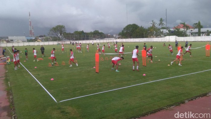 PSM Makassar latihan di Stadion Kalegowa