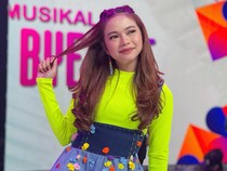 Lady Rara Meriahkan Malam Pengundian Super Grand Prize Tabungan Pesirah