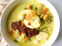 3 Resep Lontong Sayur Berkuah Santan dengan Bumbu Rempah Mantap