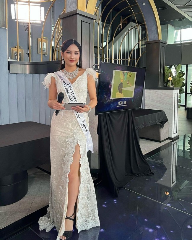 Meski begitu sejauh ini belum pernyataan untuk mencabut kemenangan Lesley sehingga wanita itu tampaknya akan tetap maju sebagai Miss Universe Malaysia 2022.Foto: Instagram @lesleycwyyy