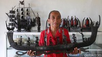 Ibu 2 orang anak itu mengatakan hasil dari kerajinan patung itu dapat menghidupi keluarganya. Agar uang hasil penjualan patung bisa dikelola dengan baik, sejak beberapa tahun lalu dia menabung di BRI. Ia memilih menabung di bank agar lebih aman dan uang dapat disimpan untuk kebutuhan mendesak.