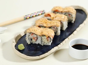 Cara Membuat Sushi Mentai, Lengkap dengan Resep dan 7 Tahapannya