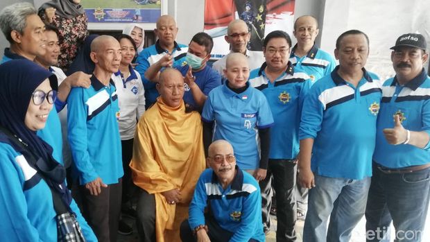 Teman SMP Irjen Teddy Minahasa Cukur Gundul ikut bahagia kini Teddy jadi Kapolda Jatim