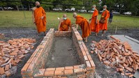 Puluhan tungku ini dibangun untuk mengkremasi jazad para korban pembantaian di tempat penitipan anak yang terjadi pada Kamis (6/10).  