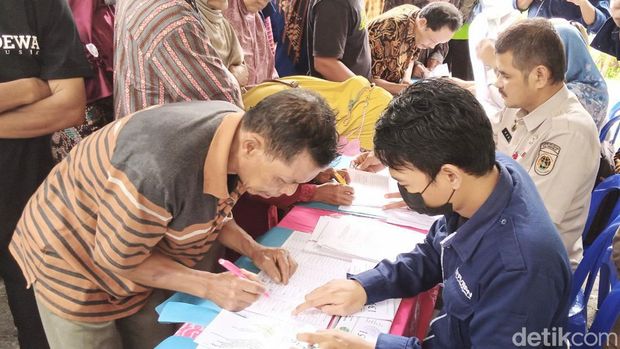 Musyawarah Penetapan Bentuk Ganti Kerugian dan Penyampaian Besaran Ganti Kerugian Hasil Penilaian dari Penilai Pengadaan Tanah untuk Pembangunan Bendungan Bener di Kabupaten Purworejo, Selasa (11/10/2022).