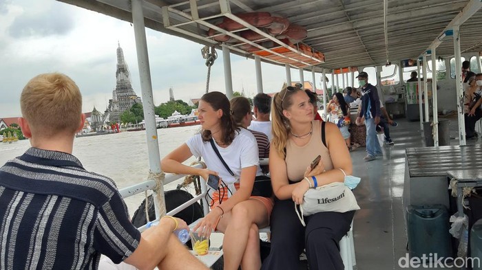 Wat Pho dan Wat Arun