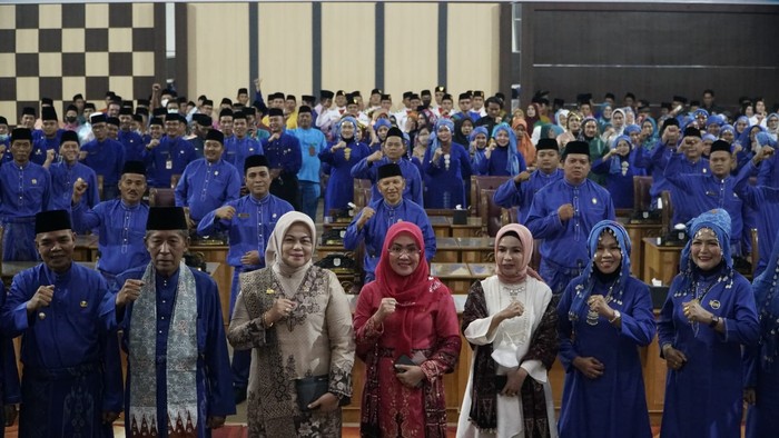 Anggota DPRD Jambi Fraksi PKB, Eka Marlina hadiri HUT Tebo