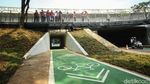 Sambil Gowes, Anies Resmikan Taman Semanggi