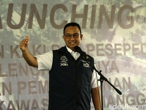 Anies soal Relokasi Warga Kampung Bambu Penghuni Bedeng Area JIS: Tanya KAI