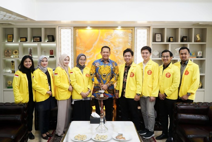Bamsoet dan Mahasiswa Hukum UI