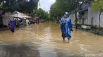 Potret Banjir yang Masih Menggenangi Jalan-jalan di Pacitan