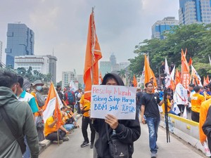 Fakta-fakta Buruh Geruduk Istana Merdeka yang Belum Puas