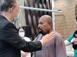 Psikologi Lukas Enembe Disebut Membaik Usai Diperiksa Dokter Singapura