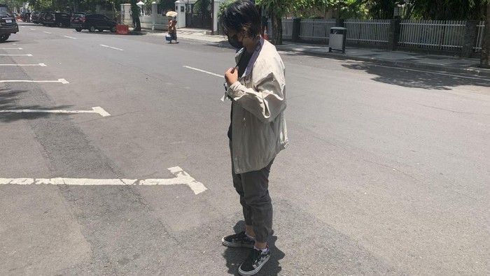 hari tanpa bayangan di surabaya