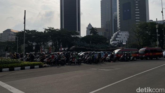 Jalan Medan Merdeka Barat kembali dibuka.