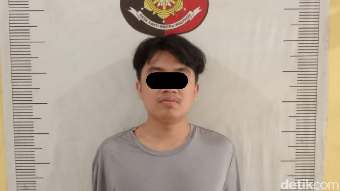 Karyawan KFC Mega Mall Batam yang ditangkap karena curi uang dari brankas.