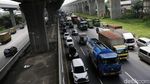 Penampakan Macet di Tol Japek Tadi Pagi