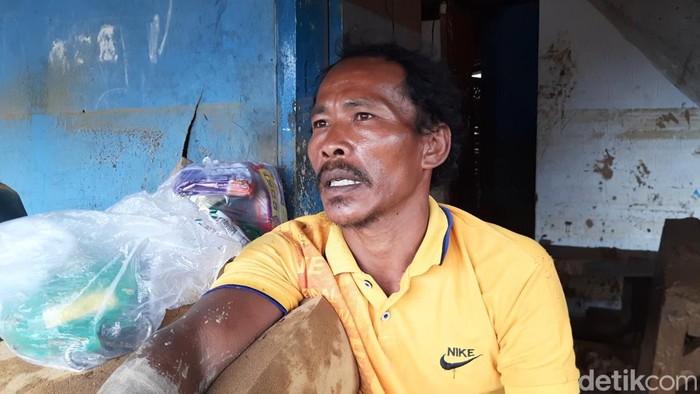 Mahmudi menceritakan detik-detik banjir bandang menerjang rumahnya