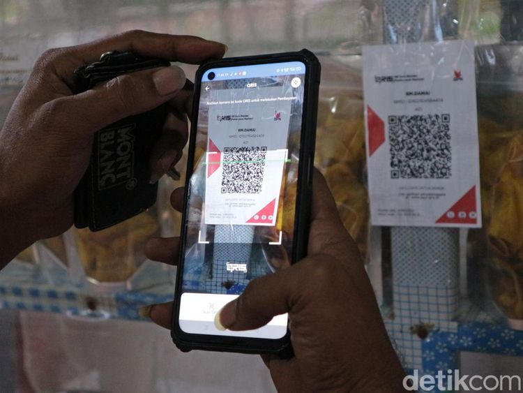Gokil! Pedagang Pengguna QRIS Tembus 25,4 Juta