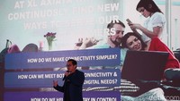 Melalui kerja sama dengan CATCHPLAY+ Indonesia, XL SATU menghadirkan tayangan film-film Blockbuster dan serial popular yang bisa dinikmati pelanggan baru melalui televisi dengan menggunakan XL HOME Entertainment Box. Tayangan ini juga bisa dinikmati oleh seluruh anggota keluarga yang terdaftar dengan paket XL SATU melalui smartphone milik masing-masing