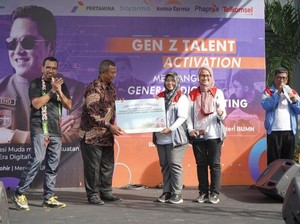Pertamina Beri Bantuan Panel Surya dan Edukasi Siswa SMAN 5 Balikpapan