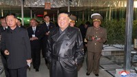 Kim telah mempelopori inisiatif pertanian untuk meningkatkan pasokan sayuran. Kim juga memuji tentara dan pekerja karena menyelesaikan pembangunan rumah kaca hanya dalam beberapa bulan.
