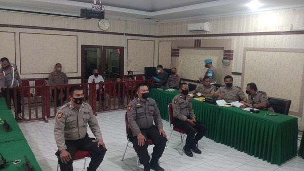 Momen 3 Polisi di Medan Disanksi Pemecatan Hasil Sidang Kode Etik