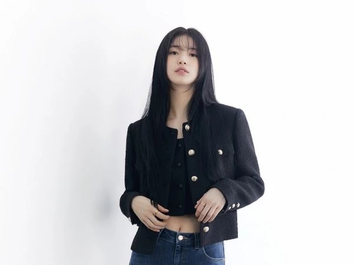 Suzy dengan potongan rambut hime