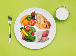 5 Tips Mengatur Waktu dan Porsi Makan Menurut Ahli Gizi