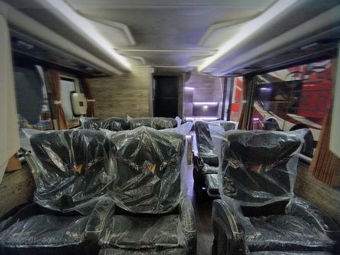 Bus double decker terbaru PO Agra Mas buatan Adiputro